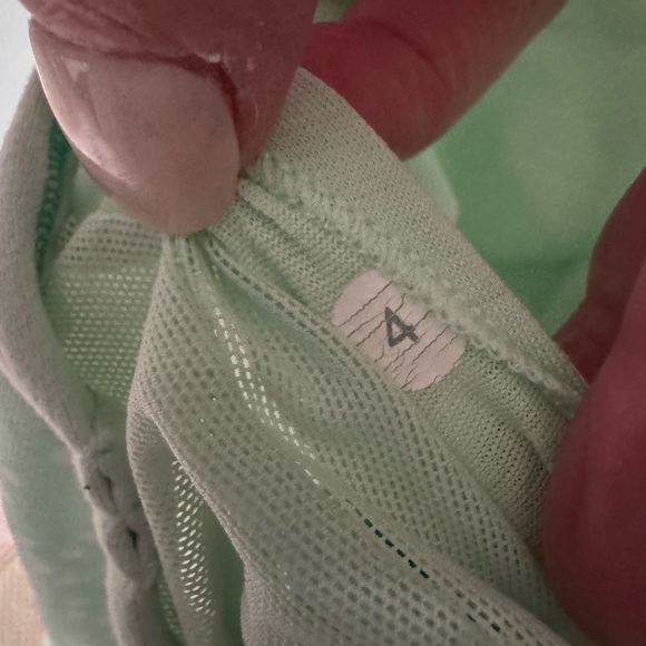 Lululemon Power Y Back Tank Mint Green & White Polka Dots Size 4 - Picture 5 of 5
